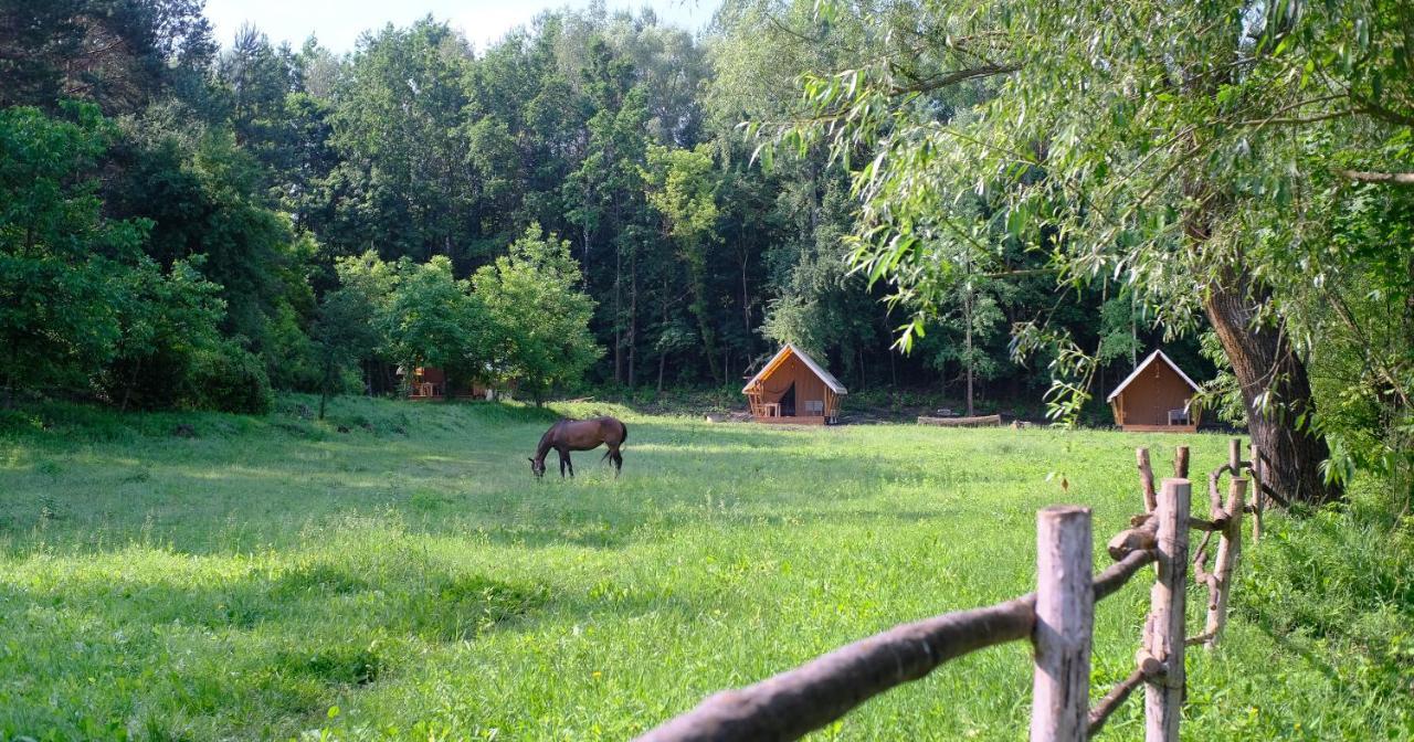 Hotel Глемпінг Шатро Ul'yaniki Zewnętrze zdjęcie